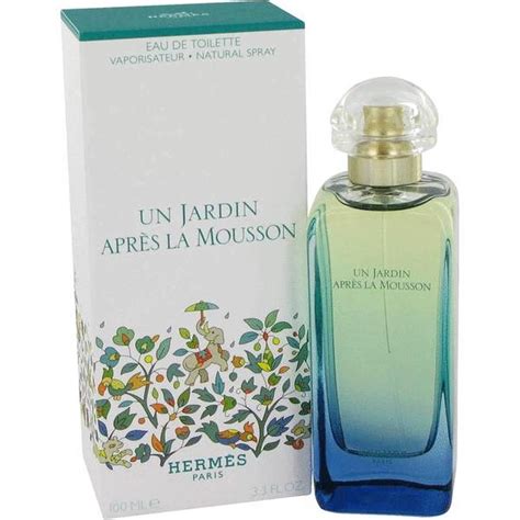 hermes apres la mousson|un jardin la mousson.